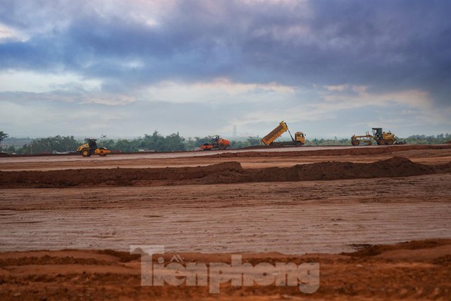 Cận cảnh thi công dự án sân bay tỷ đô lớn nhất Việt Nam - Ảnh 15.