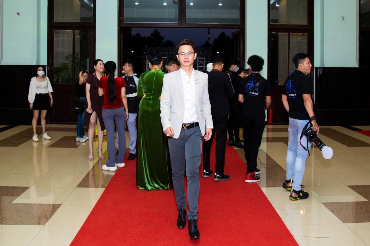 Trần Văn Sanh - Giám đốc Công ty cổ phần đồng đội Phú Quốc đại diện nhà tài trợ tham gia chung kết “Hoa hậu Doanh nhân toàn cầu 2023”